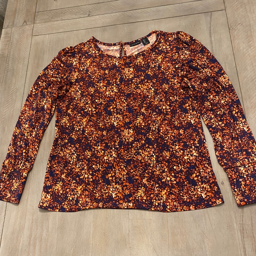 Tahari Women's Long Sleeve Shirt, Large